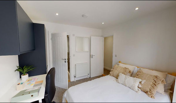 Bedroom with two doors Manners Road James Oliver Properties